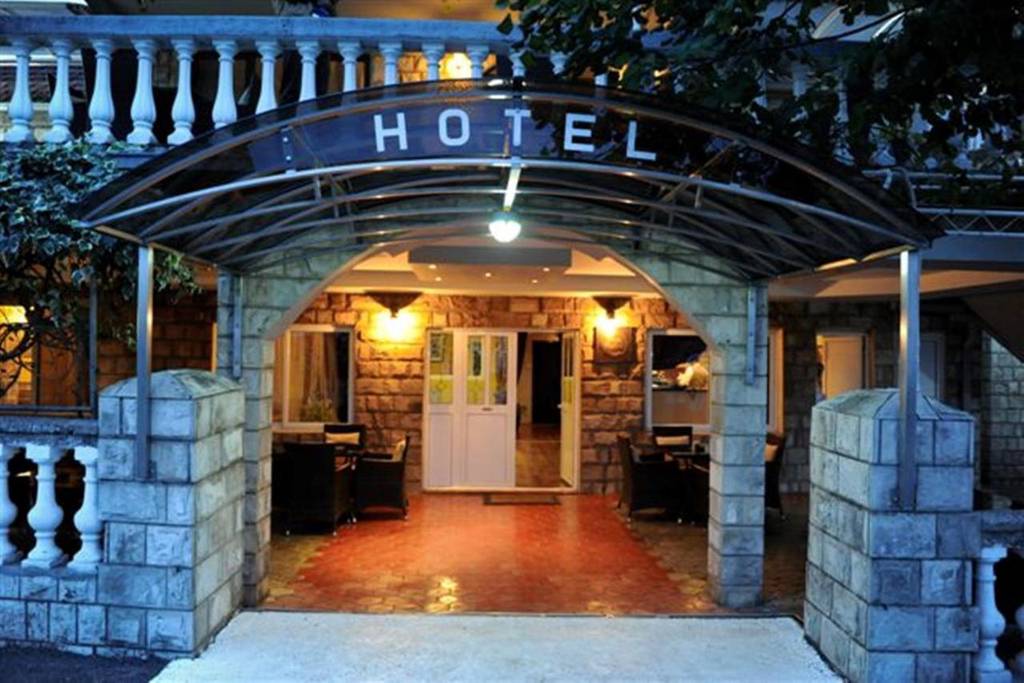 Evropa Hotel 3*