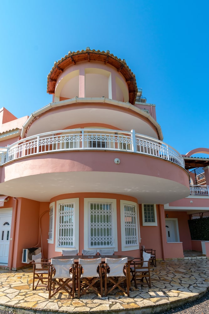 Villas Rosa 1 & 2