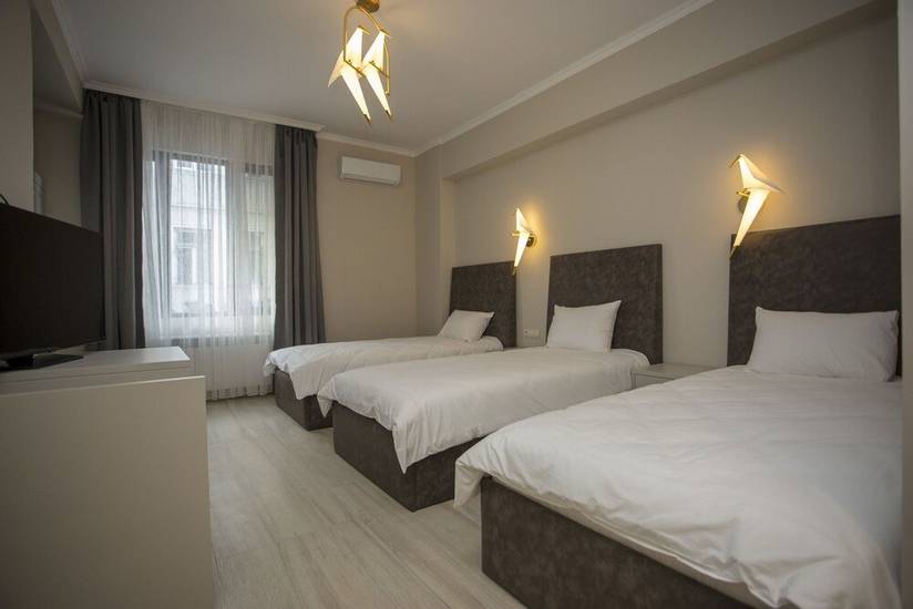 Holland Hoek Hotel & Hostel 3* Грузия, Батуми