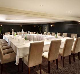 DoubleTree by Hilton Bristol South - Cadbury House в Бристоле