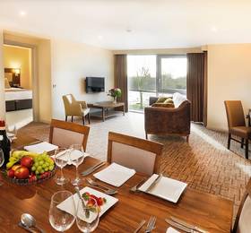 Туры в Heston Hyde Hotel в Великобритании