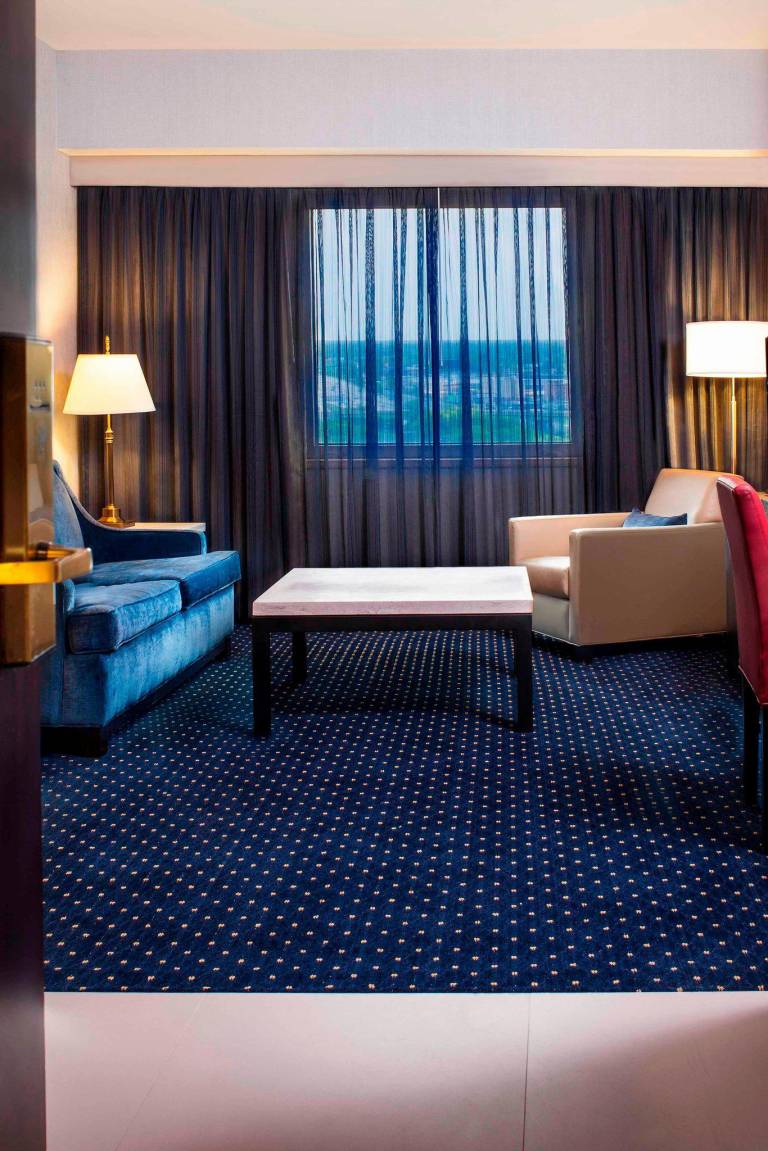 Courtyard by Marriott JFK International Airport