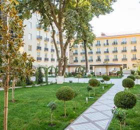 Lotte City Hotel Tashkent Palace в Ташкенте