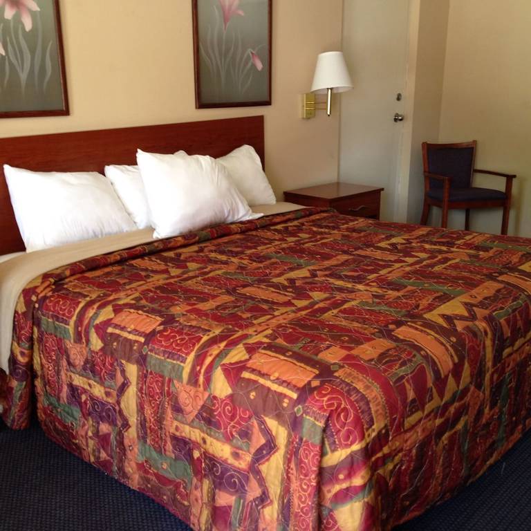 Knights Inn Elizabethtown