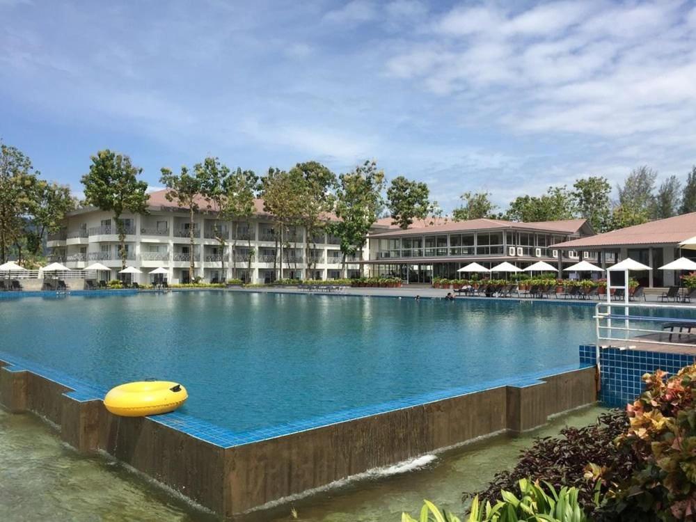 Century Langkasuka Resort 4*