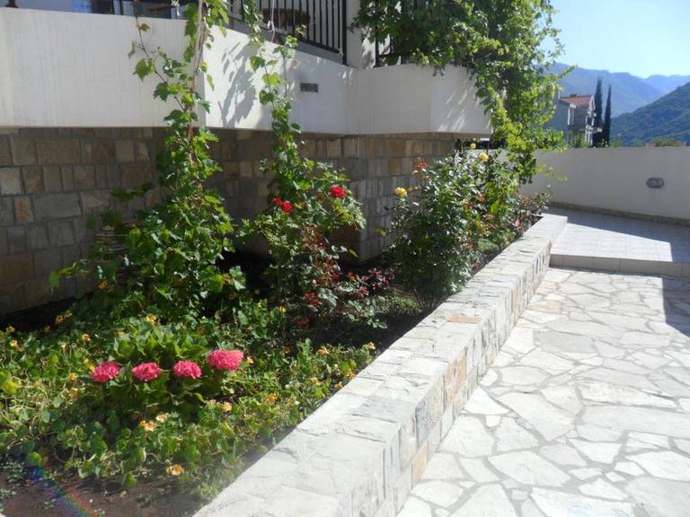 Villa Maria Apartments