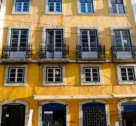Locals Hostel & Suites в Лиссабоне