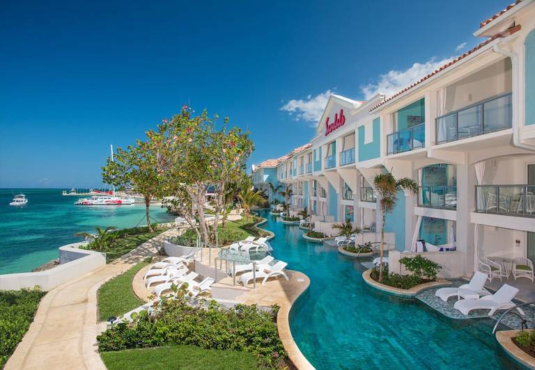 Sandals Inn