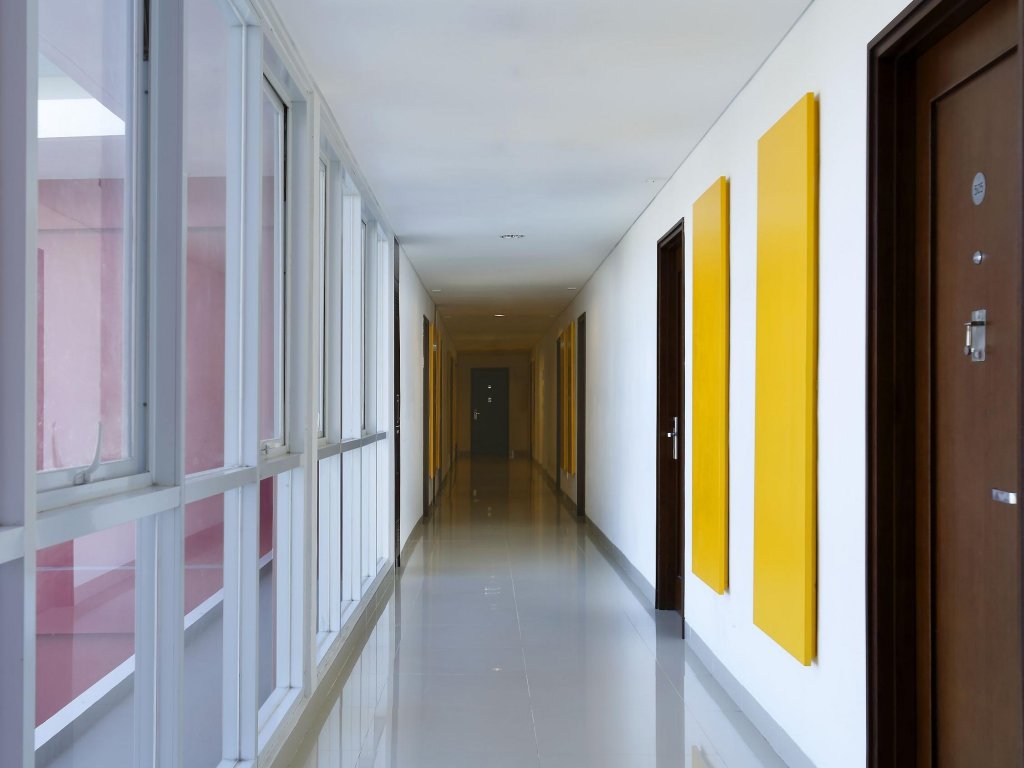 Amaris Hotel Dewi Sri