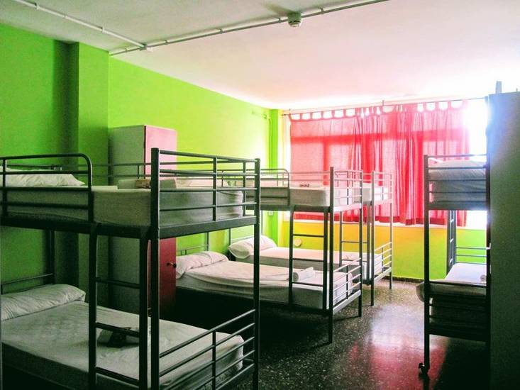 Feetup Yellow Nest Hostel Barcelona 1* Испания, Барселона