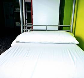Туры в Feetup Yellow Nest Hostel Barcelona в Испании
