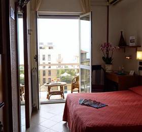 Туры в Hotel Careni, Finale Ligure в Италии