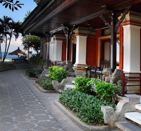 The Rishi Candidasa Beach Hotel в Кандидасе