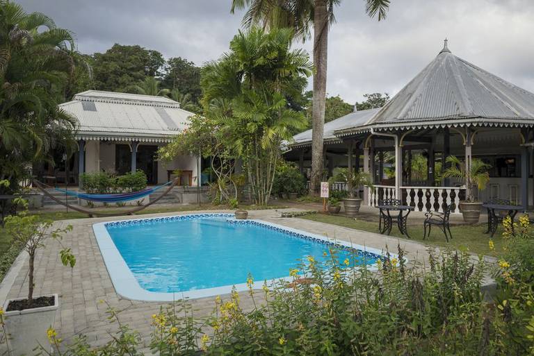 Auberge Chez Plume