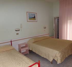 Hotel Manu в Римини