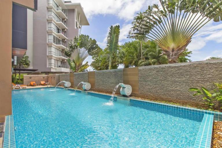 Chic Condo Karon A701