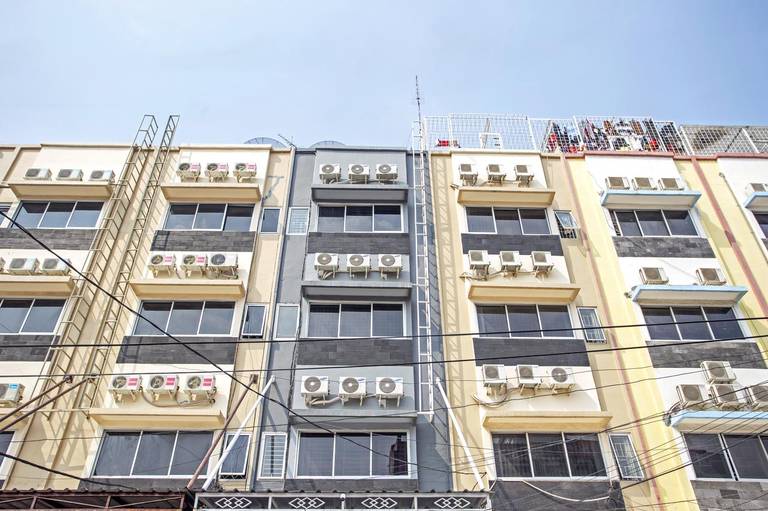 RedDoorz Mangga Besar 2