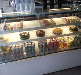 Lovina Life Room & Cafe в Ловиной