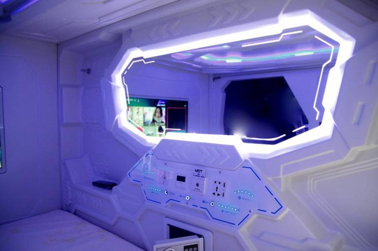 MET A Space Pod Chinatown