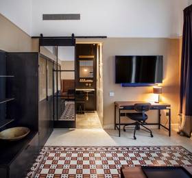Assemblage boutique hotel в Тель-Авиве