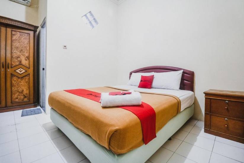 RedDoorz Near Lokasari Mangga Besar 2* Индонезия, Джакарта