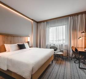 Courtyard by Marriott Warsaw Airport в Варшаве