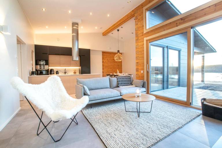 Riverside Luxury Suites