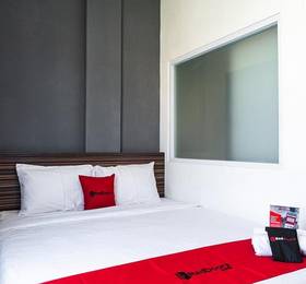 Отдых в RedDoorz near Seasons City Mall - Индонезия, Джакарта