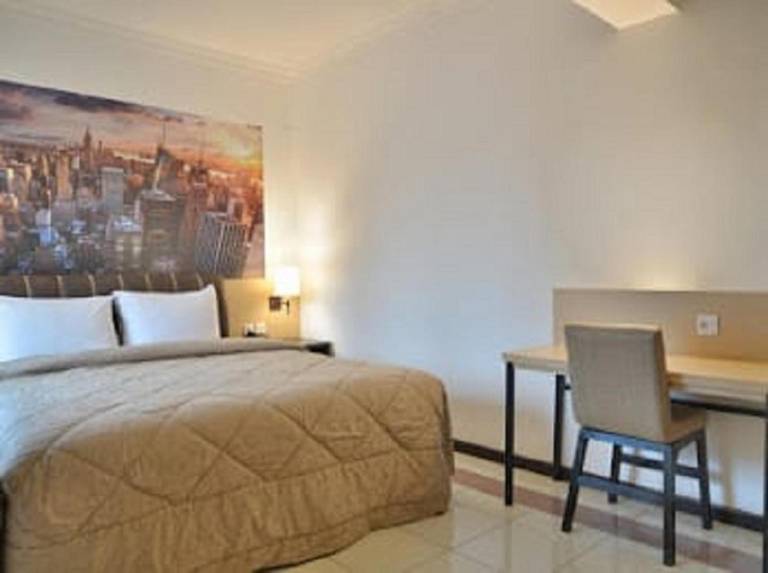 Jusenny Hotel