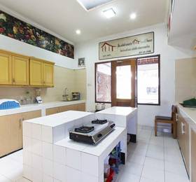 Туры в RedDoorz near TB Simatupang в Индонезии