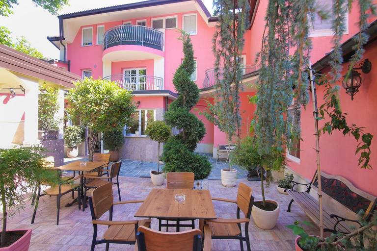 Hotel Asteria