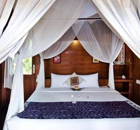 Lumbung Bali Huts в о. Нуса Лембонган