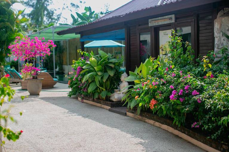 Kura Kura Beach Resort