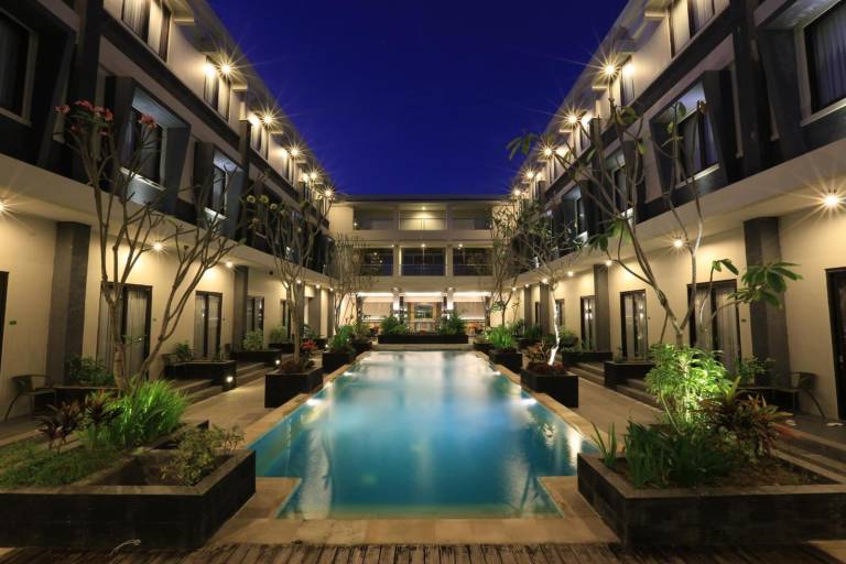 ILLIRA Lite Hotel Lombok