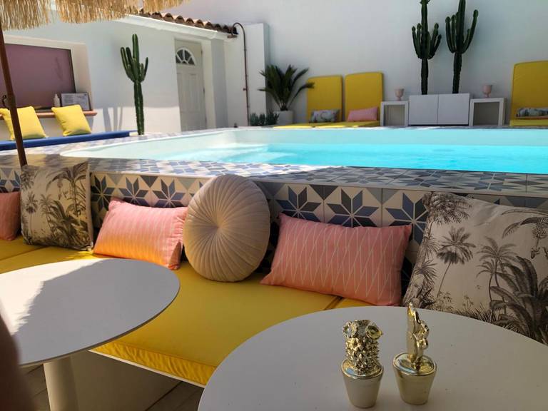 Hotel Mademoiselle