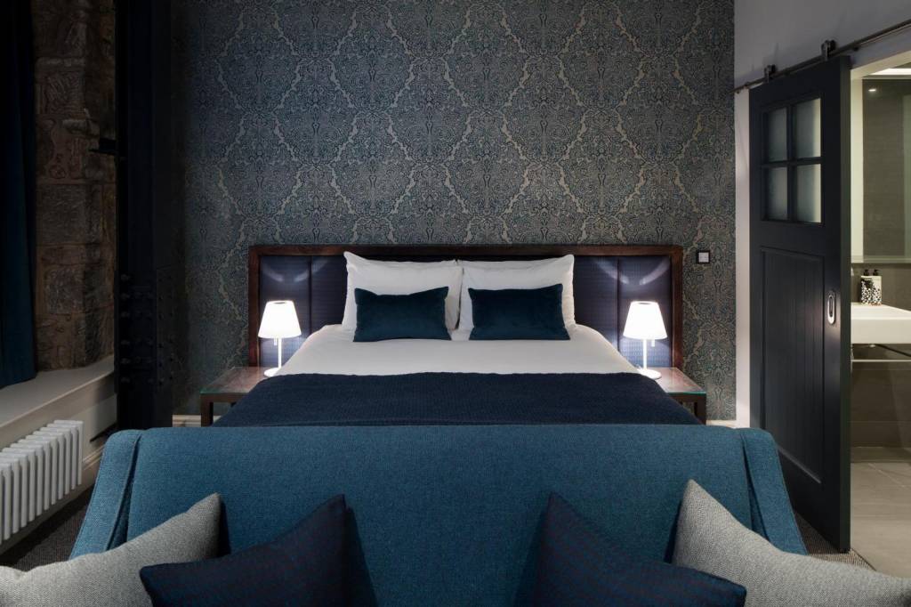 Cheval Old Town Chambers 5*