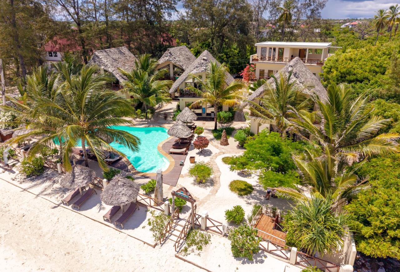 Clove Island Villas and Spa