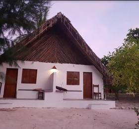 Kilimani Kwetu Beach Hotel в Занзибаре