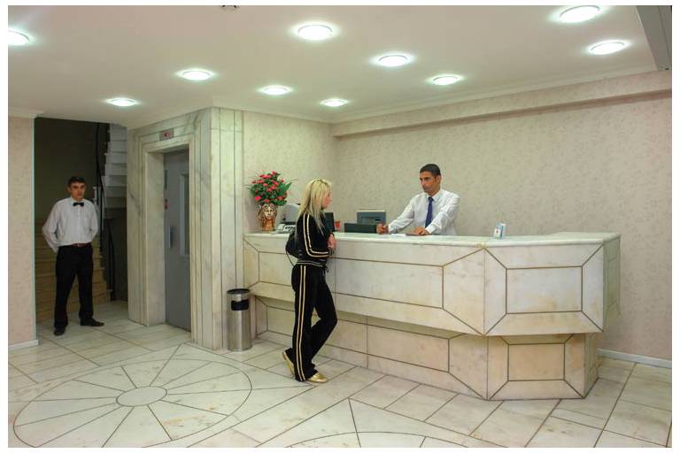Ayma Hotel