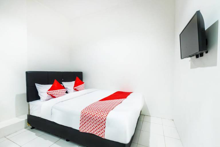 Oyo 925 Grand Wijaya Bintaro