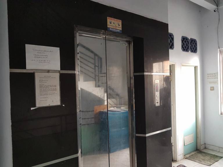OYO Life 2338 Kost Anartha Bu Dewi