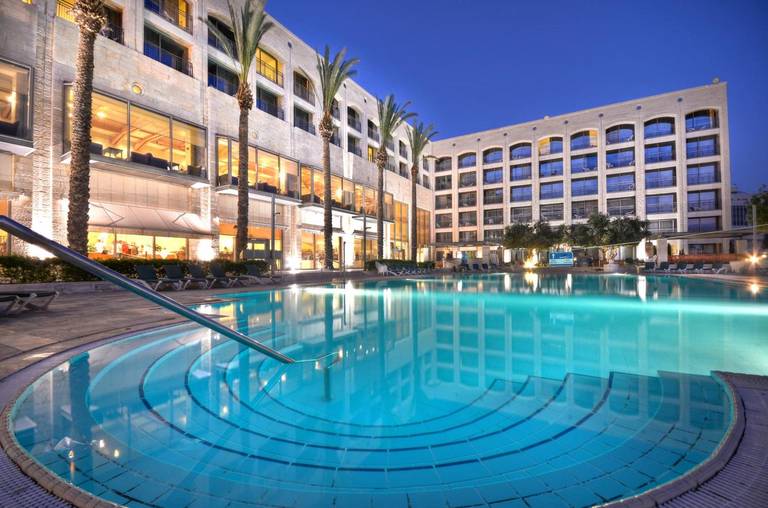 Golden Crown Hotel