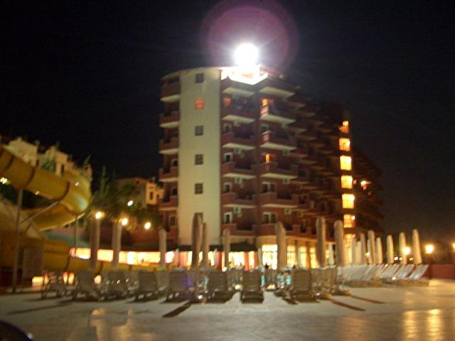 Tepe Kervansaray