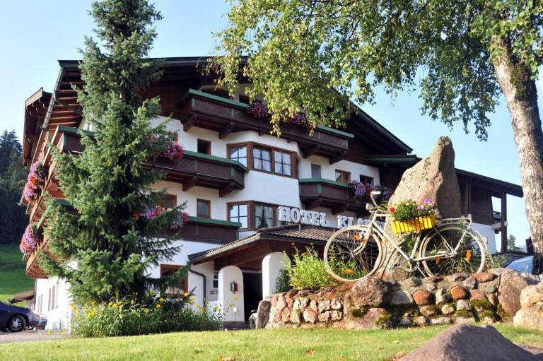 Sport-Und Familienhotel Klausen