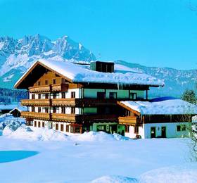 Kaiserhotel Kitzbuhler Alpen в Оберндорф (Тироль)е