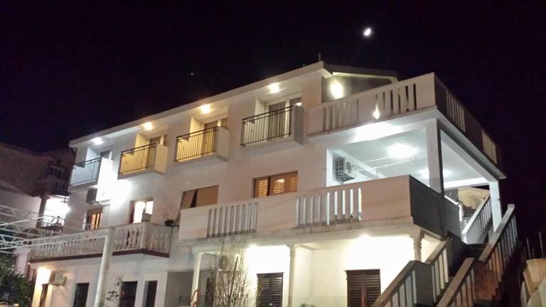 Apartments Klakor PS