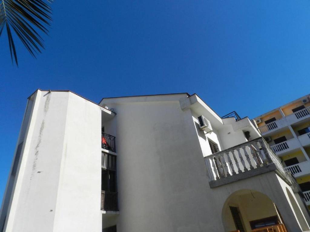 Apartment Vlado 3*