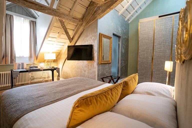 Le Place d'Armes Hotel