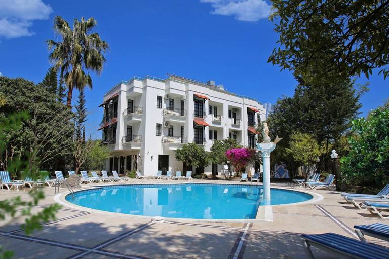 Green Valley Hotel