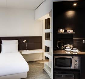 Novotel Suites Den Haag City в Гааге